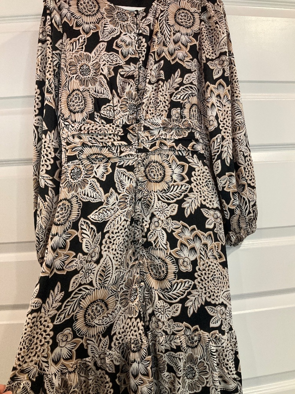 Gorgeous Yakira Bella Josephine Dress Black Beige Floral Smocked Midi maxi